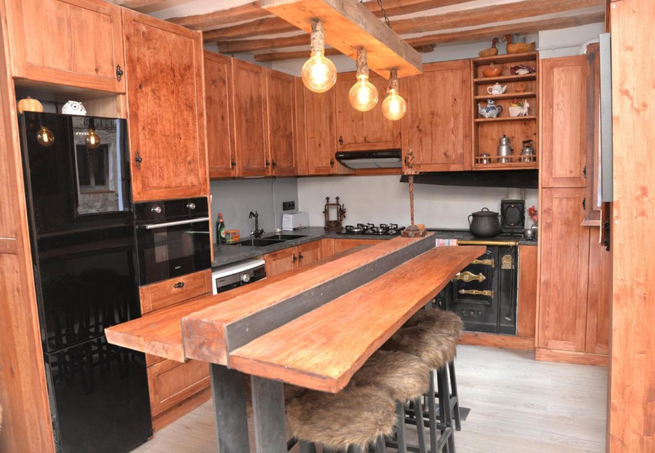 شقة Triplex Rustico-Moderno Hasta 18 Plazas - Pobla De Lillet لا بوبلا دي لايليت المظهر الخارجي الصورة